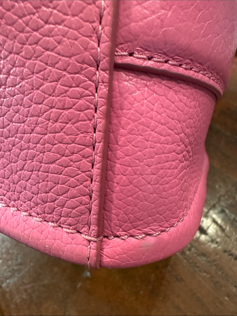 Authentic Marc Jacobs The Tote Bag Small Tote in Bright Pink - Picture 13 of 16